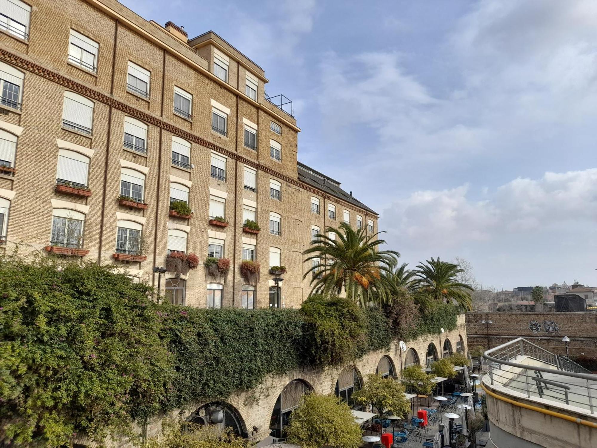 Industrial Loft Trastevere Station Rome Exterior photo